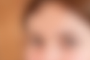 Abigail, 43
